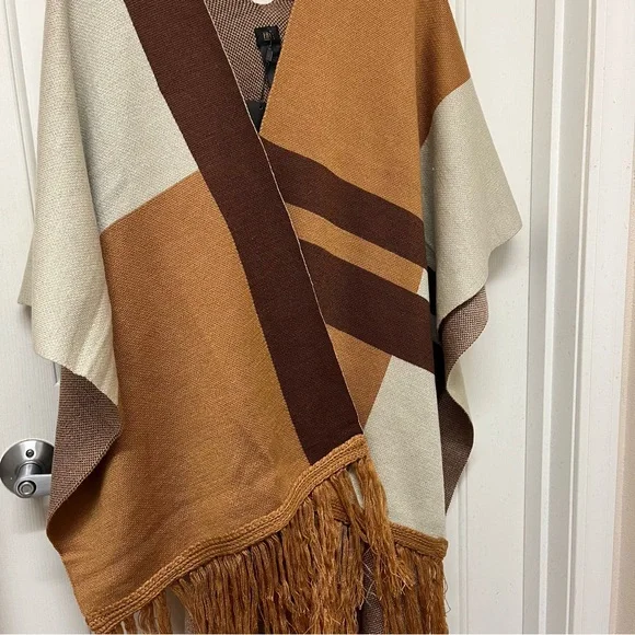 NWT Frye Patchwork Shawl - Picture 9 of 10